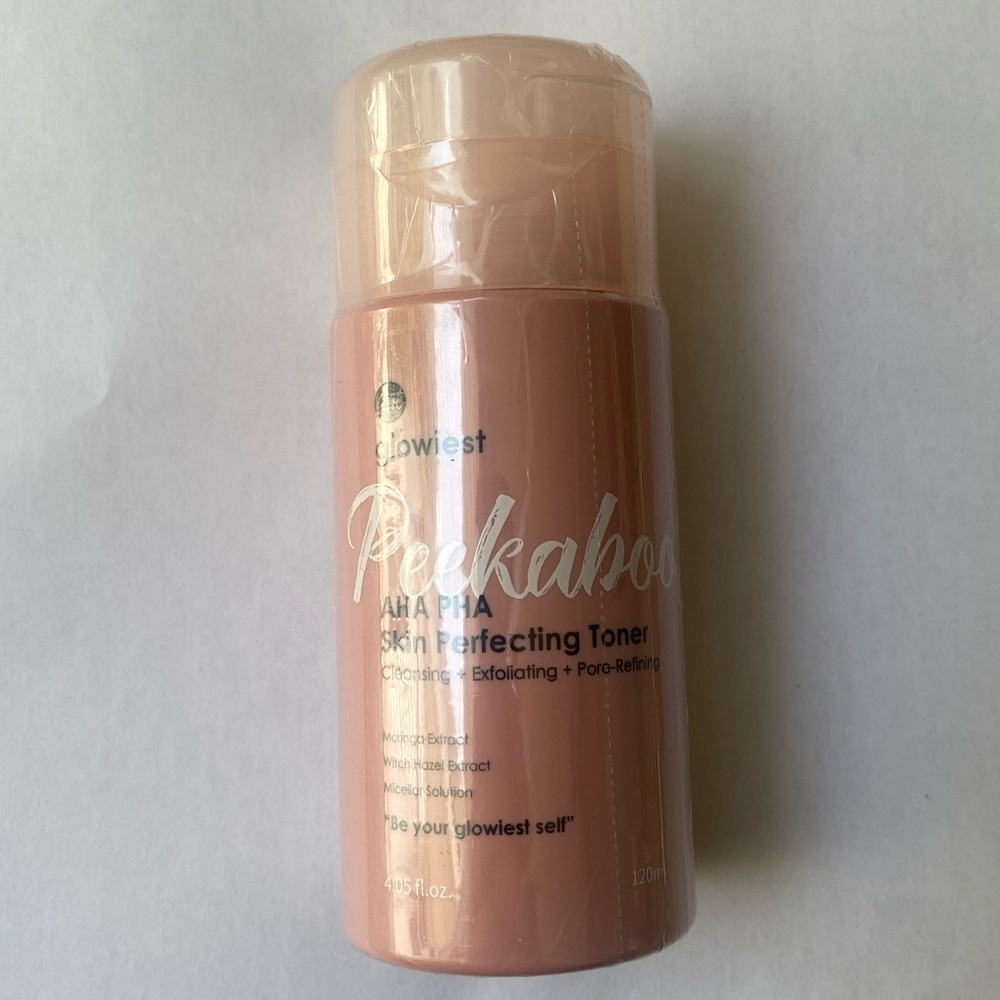 SEALED Glowiest Peekaboo AHA PHA Skin Perfecting Toner
